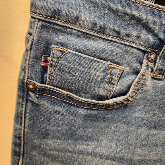 Vigoss women's washed blue mide rise Straight legs  jeans size 26 - Picture 6 of 11